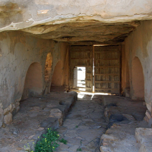 Ksar Magora - entrance passageway
