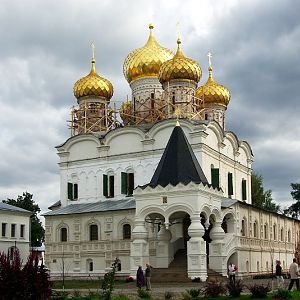Kostroma St Ipaty Monastery, Cathedral of the Holy Trinity