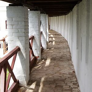 Kostroma St Ipaty Monastery - wall walkway