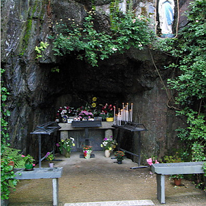 Grotto at Callac