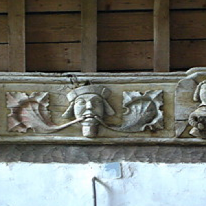 St Nicolas des Eaux church, carved frieze