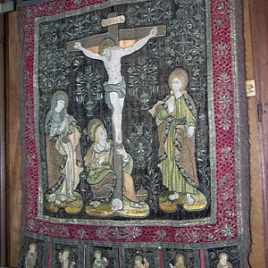 Locmélar church, banner