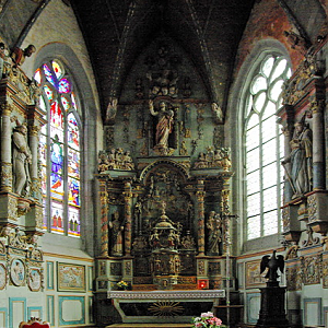 Locmélar church chancel