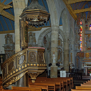 Bodilis church interior