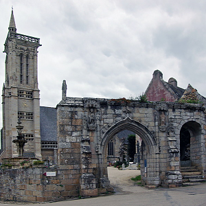 St Jean du Doigt church