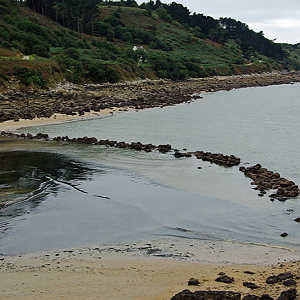 Le Yaudet - remains of fishing wall