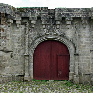 Guémené-sur-Scorff town gate