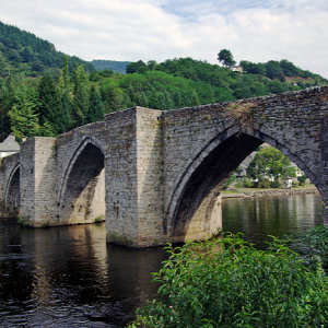 Entraygues-sur-Truyère - old bridge