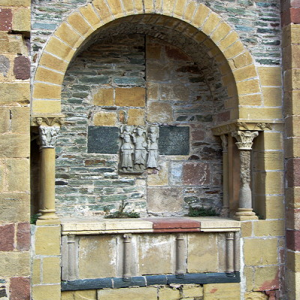 Conques, Abbey-Church of Saint-Foy - tomb on outside wall