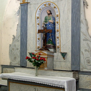 Peyrusse-le-Roc, church - side altar