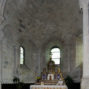 Saint-Julien-Chapteuil, church