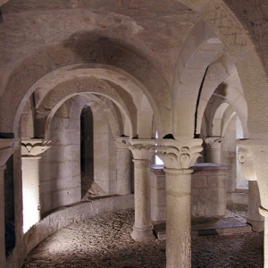 San Martin de Unx, Iglesia San Martin de Tours - crypt