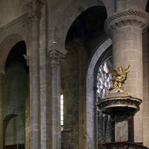 Carcassonne, Basilique St-Nazaire - nave arcade