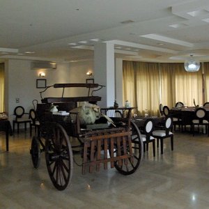 Ksar Ezzit, dining room