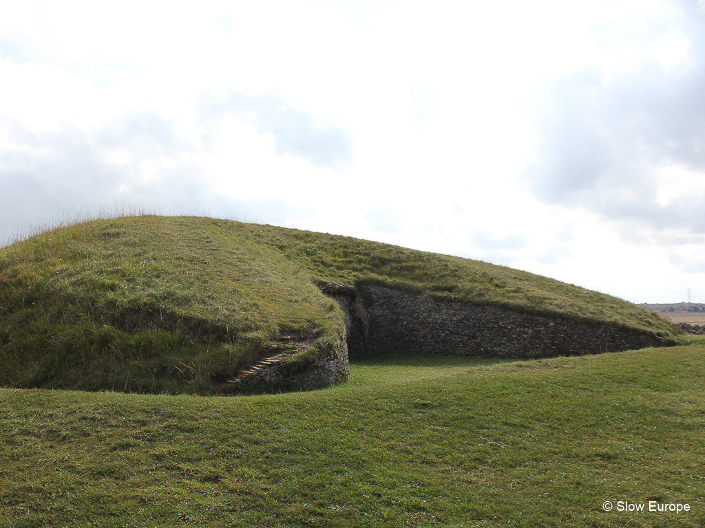 Belas Knap Long Barrow