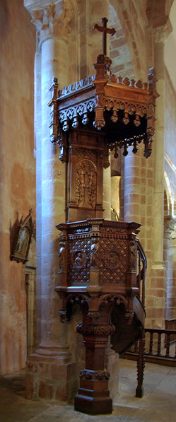 Bouzels, Church of Ste Fauste - pulpit