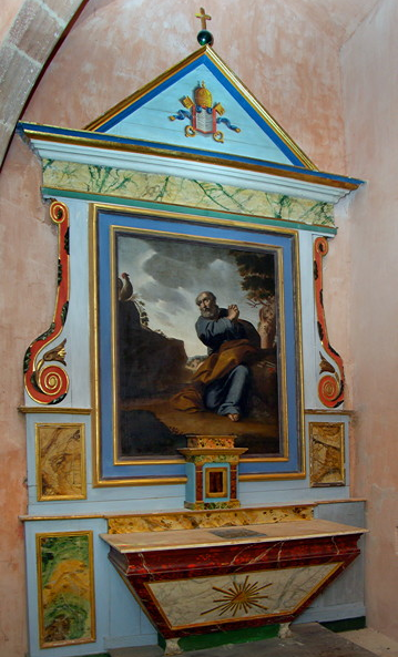 Bouzels, Church of Ste Fauste -  side altar