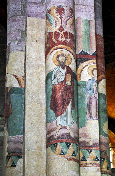 Brioude, Basilique St-Julien - nave pillar