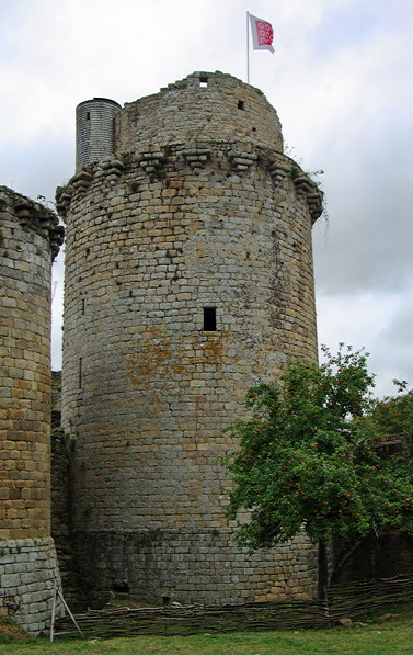 Château de Tonquédec - Acigné Tower