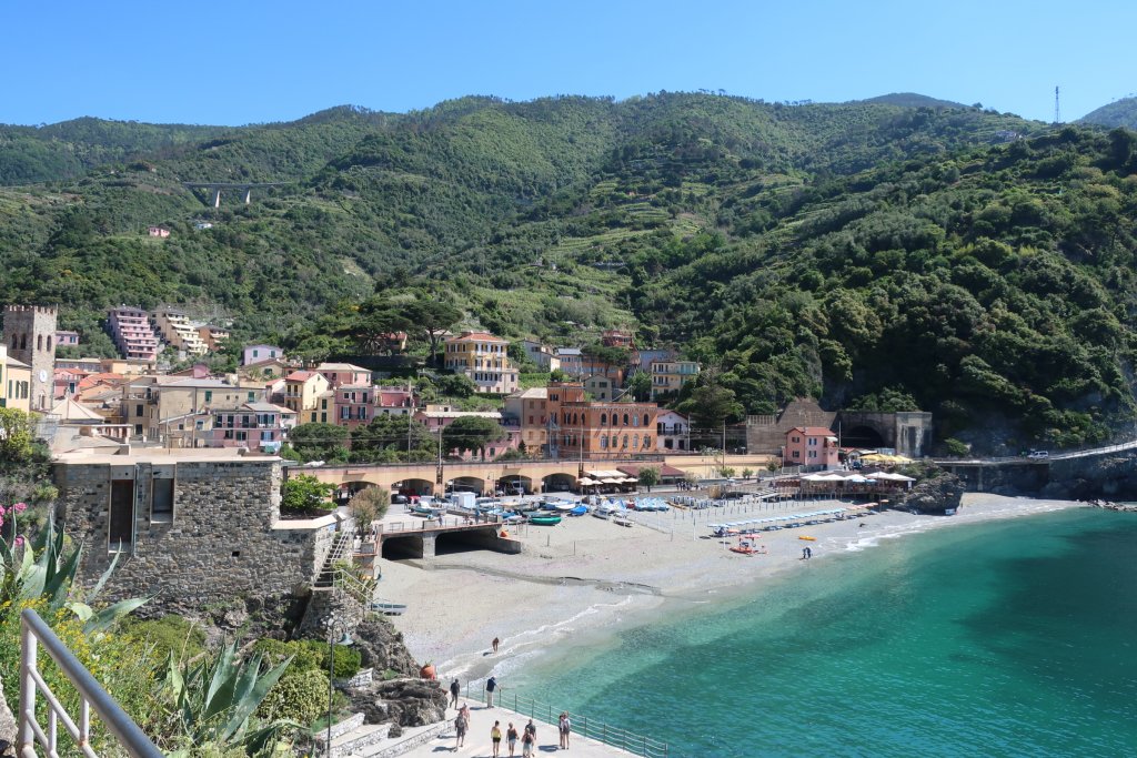 Cinque Terre Hike, Monterosso to Vernazza