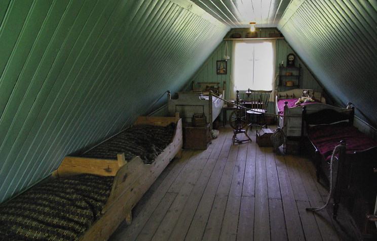 Folk Museum - Farmhouse Loft Bedroom