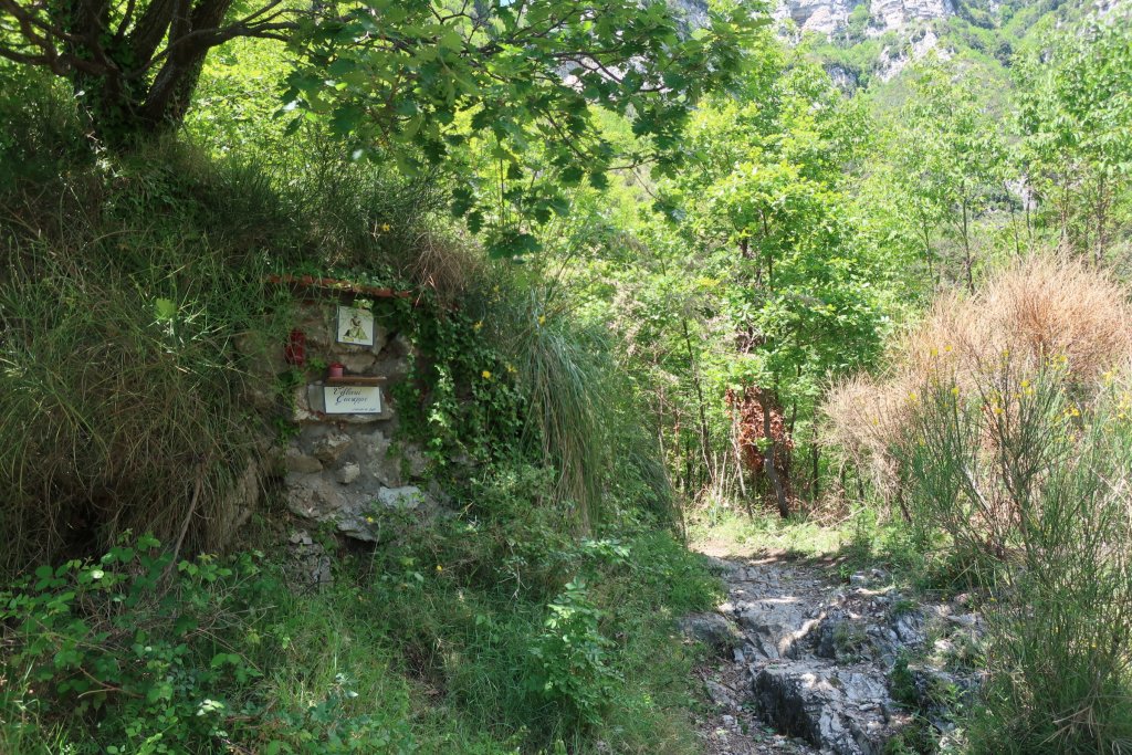 Hike, Praiano to Grotto Di Santa Barbara