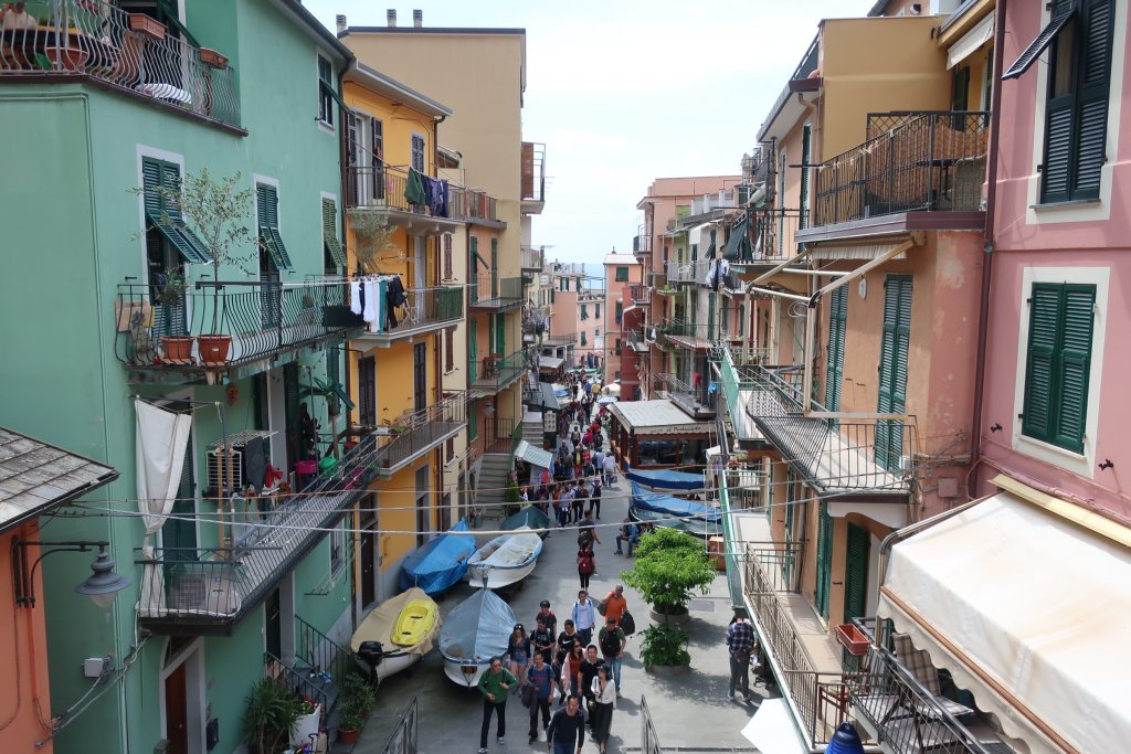 Hike the High Route from Corniglia to Manarola