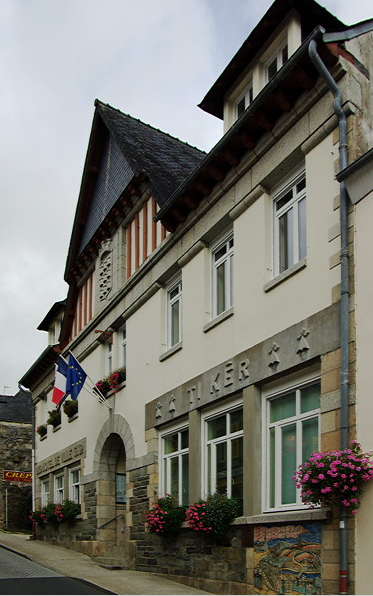 Hotel de Ville, Châteauneuf du Faou