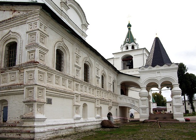 Kostroma St Ipaty Monastery, Cathedral of the Holy Trinity