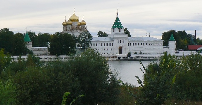 Kostroma St Ipaty Monastery