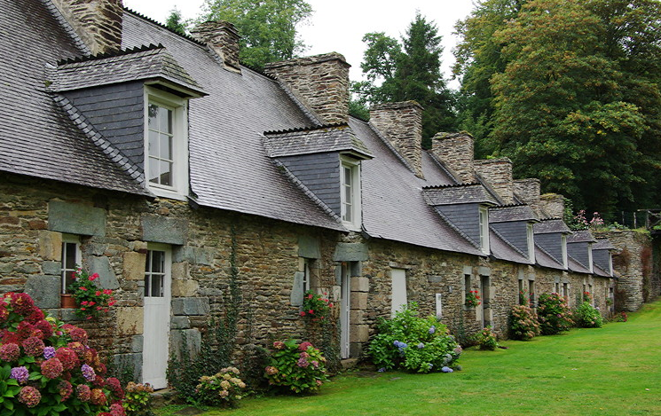 Les Forges des Salles, iron workers cottages