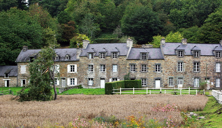 Les Forges des Salles, managers houses