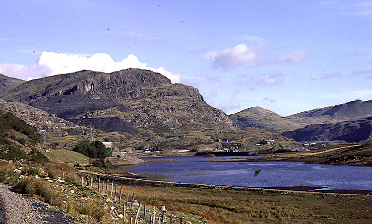 Llyn Ystradau