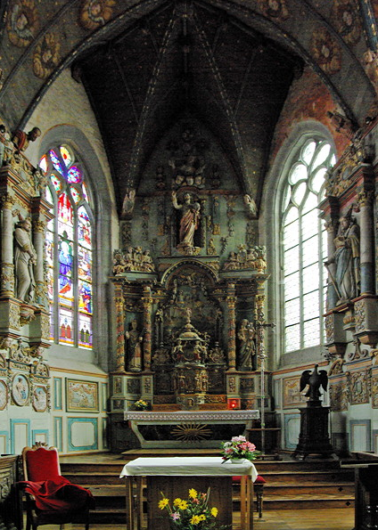 Locmélar church chancel