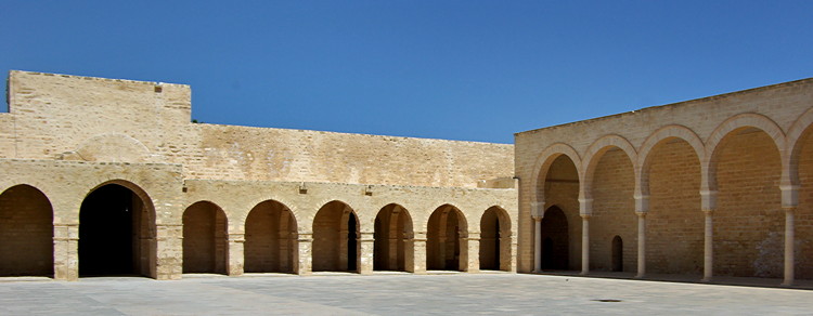 Mahdia Great Mosque, Courtyard