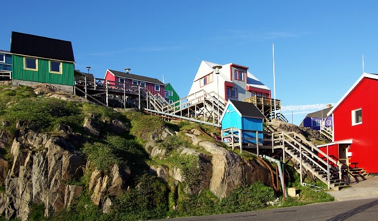 Maniitsoq Houses