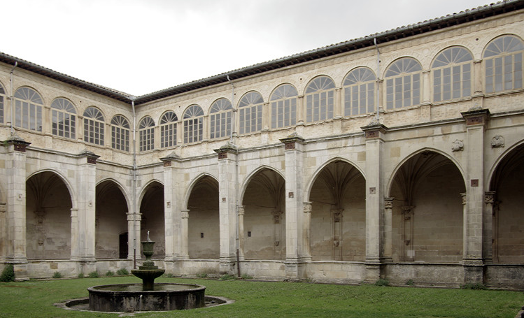 Monasterio de Irache  - Cloisters