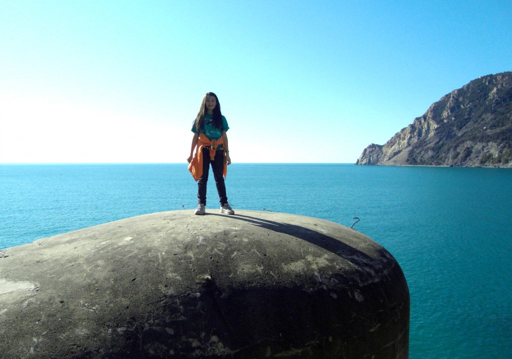 Monterosso whale rock.jpg