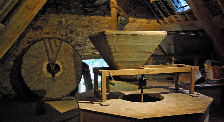 Moulins de Kerouat 1612 mill, restored machinery