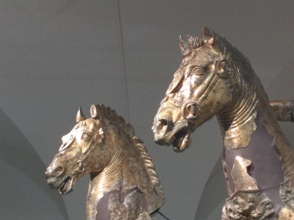 Pergola - Roman Glided Bronzes