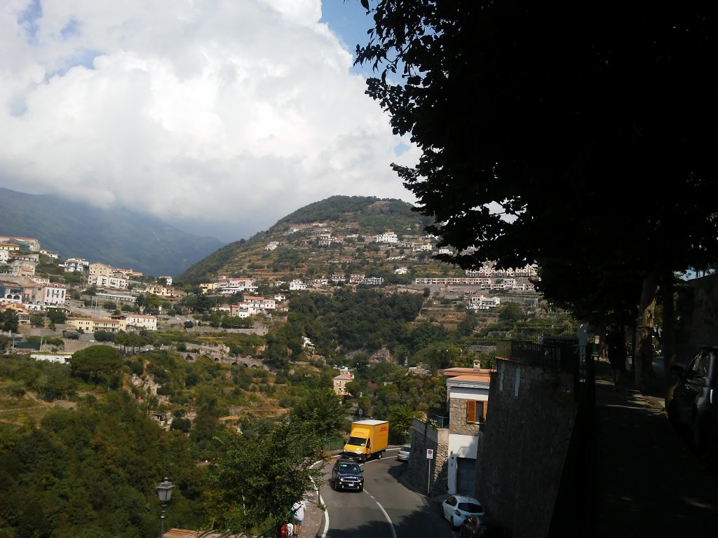 road up to Ravello from Amalfi