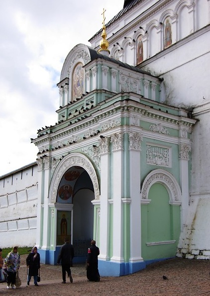 Trinity St Sergius Monastery, Red Gate