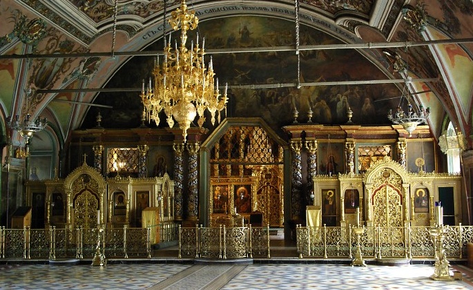 Trinity St Sergius Monastery, Screen between Refectory and St Sergius Church