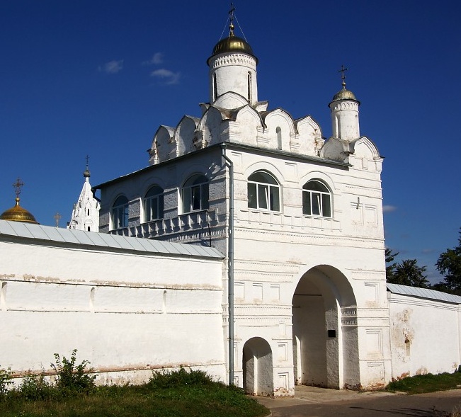 uzdal, Convent of the Intercession of the Mother of God, Holy Gates