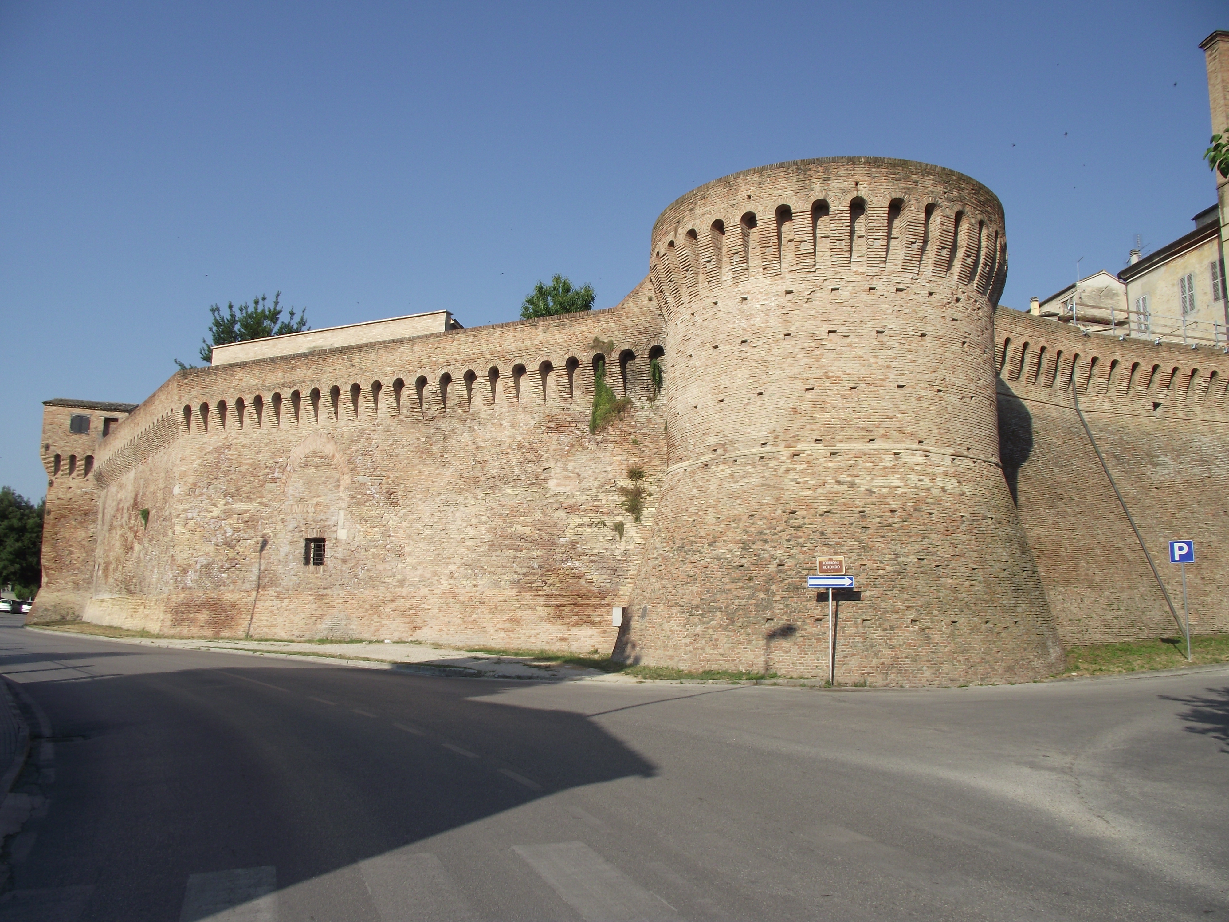Jesi%2C_Mura_%285%29.jpg
