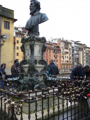 Locks of Love circle Benvenuto Cellini on the Ponte Vecchio