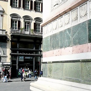 Ben & Jerry's cozying up to the Duomo