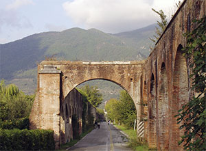 Portions of the Medici Aqueduct cross the countryside north of Pisa