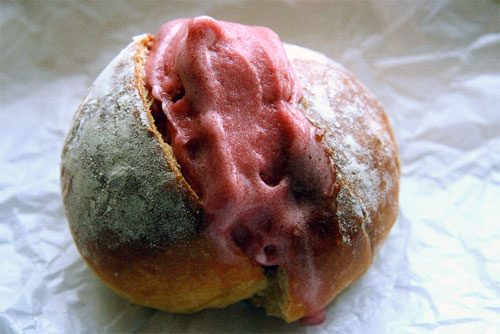 Sicilian breakfast of sorbetto in brioche