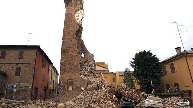 Clock tower shaken to rubble in Finale, Emilia